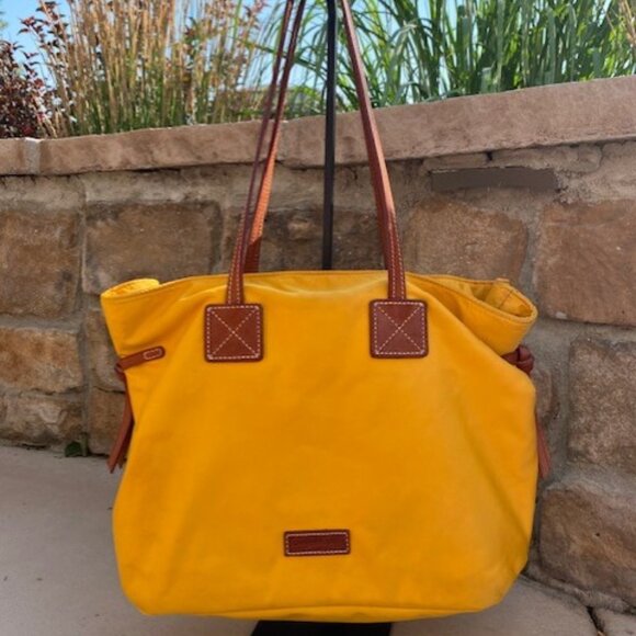 Dooney & Bourke Handbags - DOONEY & BOURKE Victoria Yellow Large Shopper Tote Bag